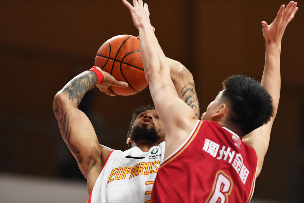 纳达尔新星出色防守表现惊艳，西班牙队未来可期！(纳达尔西班牙旗手)